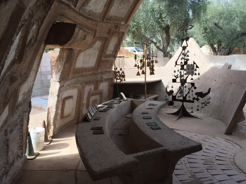 Cosanti Bench