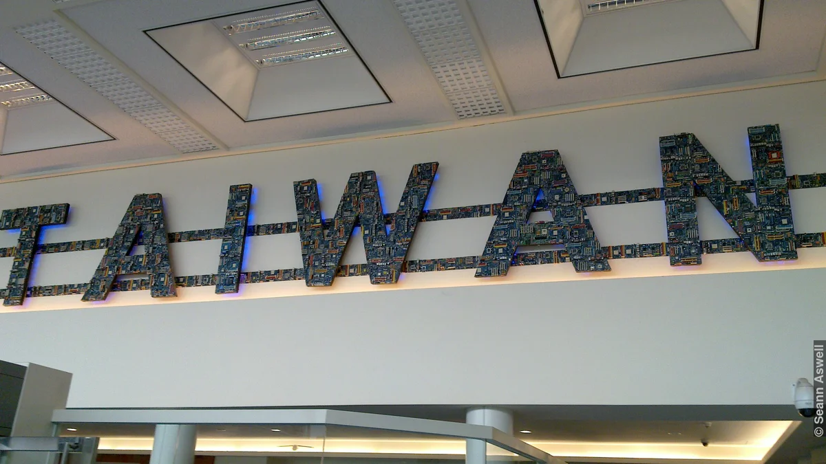 Taiwan Airport Sign