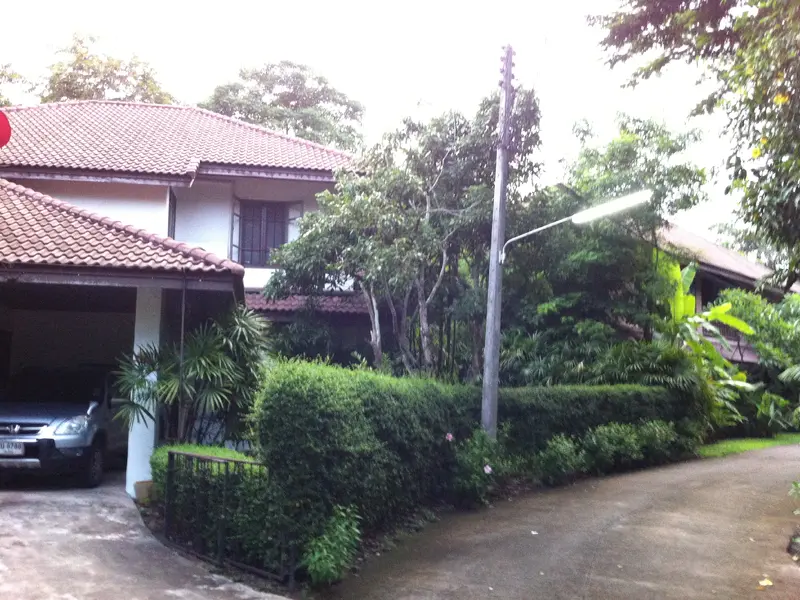 CM House - Front