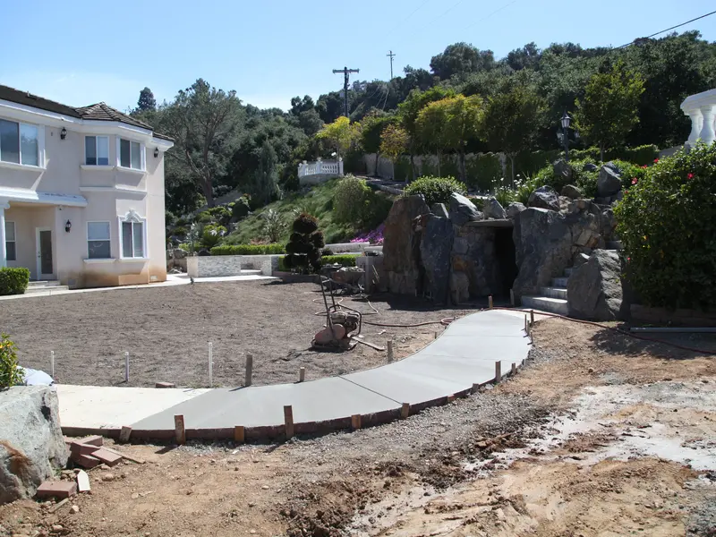 LA House - New Sidewalk