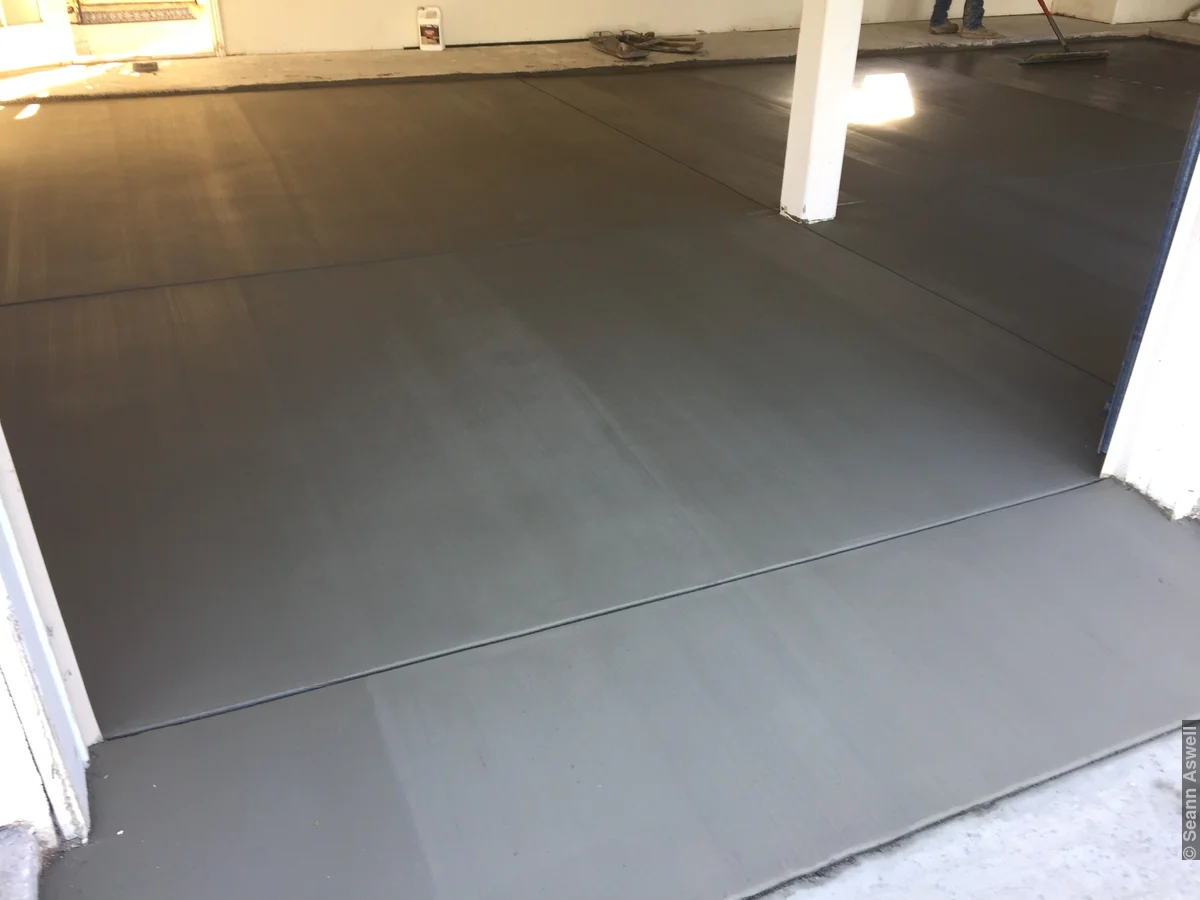 LA House - Garage Floor Finish