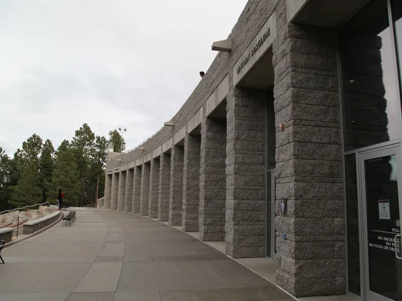 Rushmore - Exterior