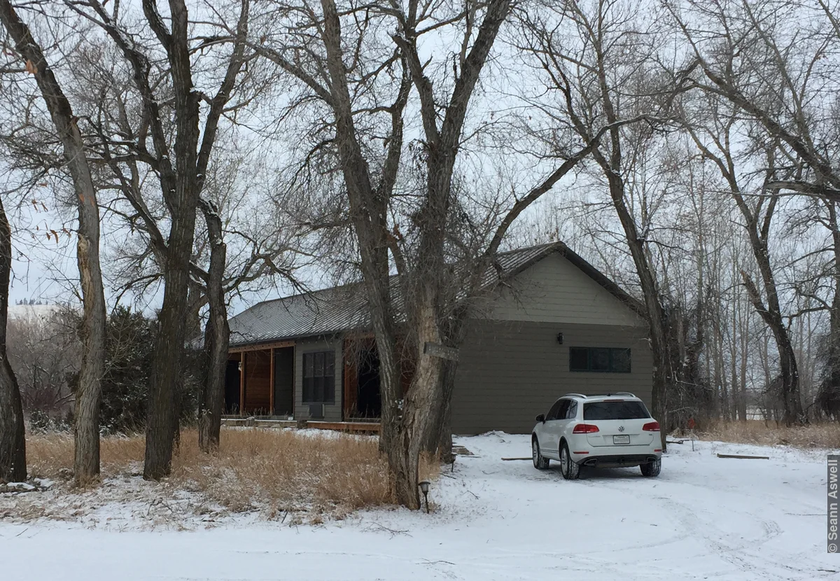 Yellowstone River Lodge