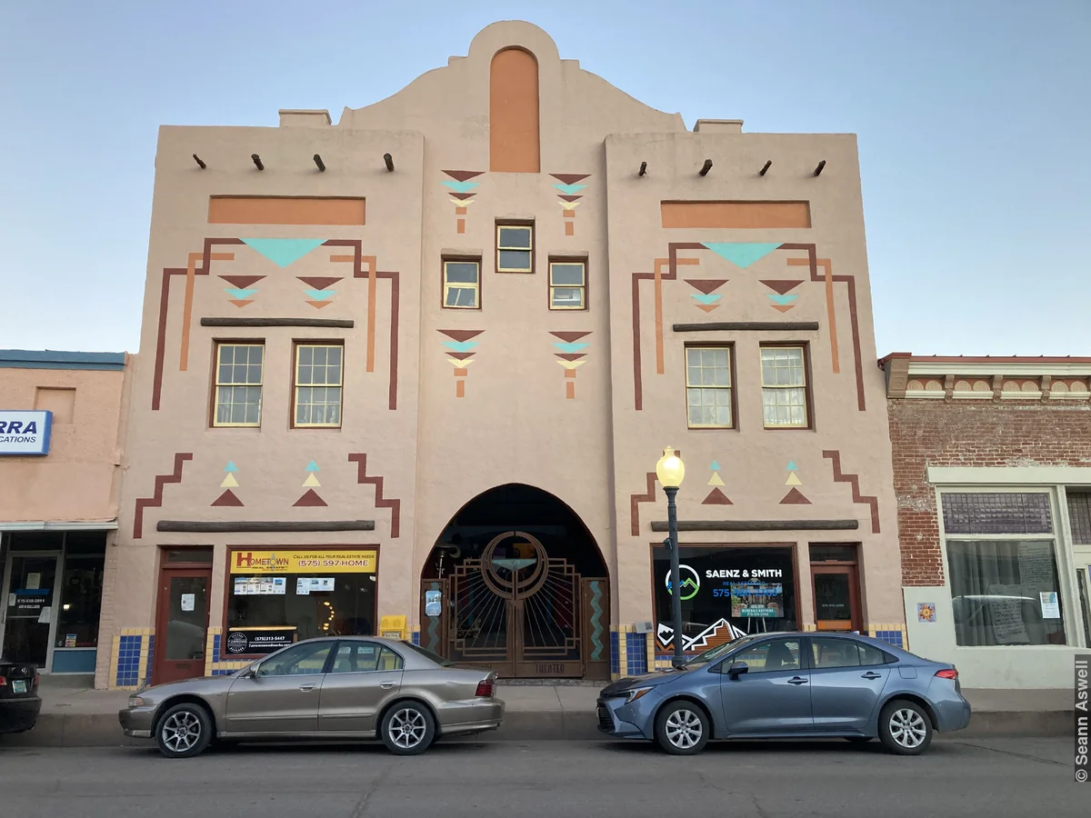 Deco in the Desert